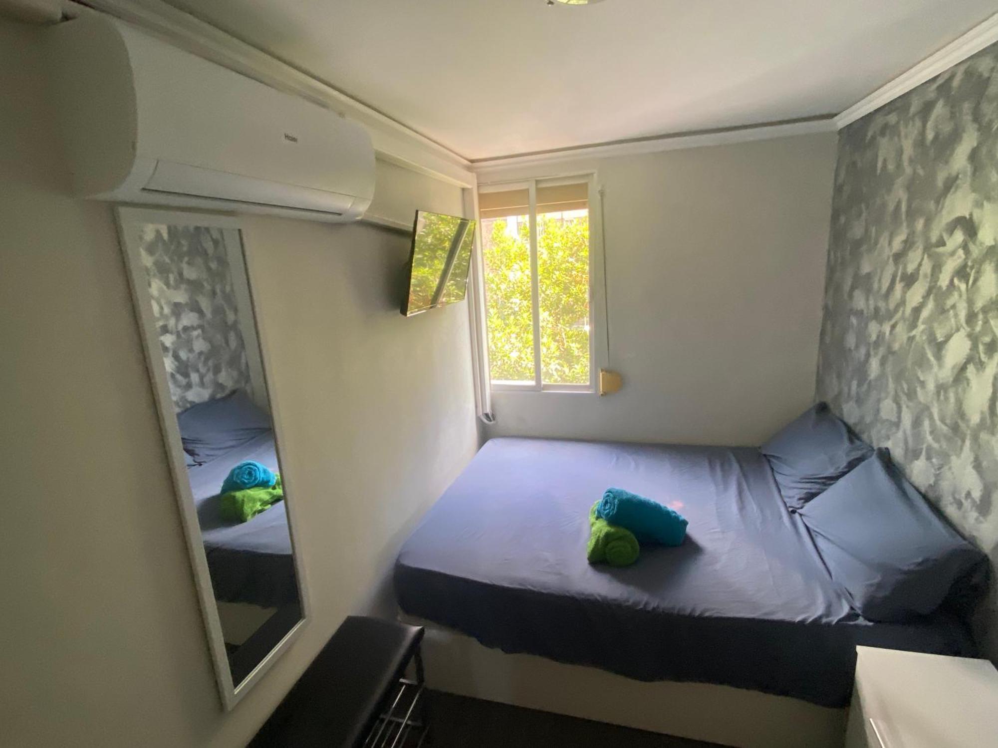 Habitaciones Cerca Del Centro De Barcelona, Barceloneta, Aeropuerto Y Fira L'Hospitalet de Llobregat Kültér fotó