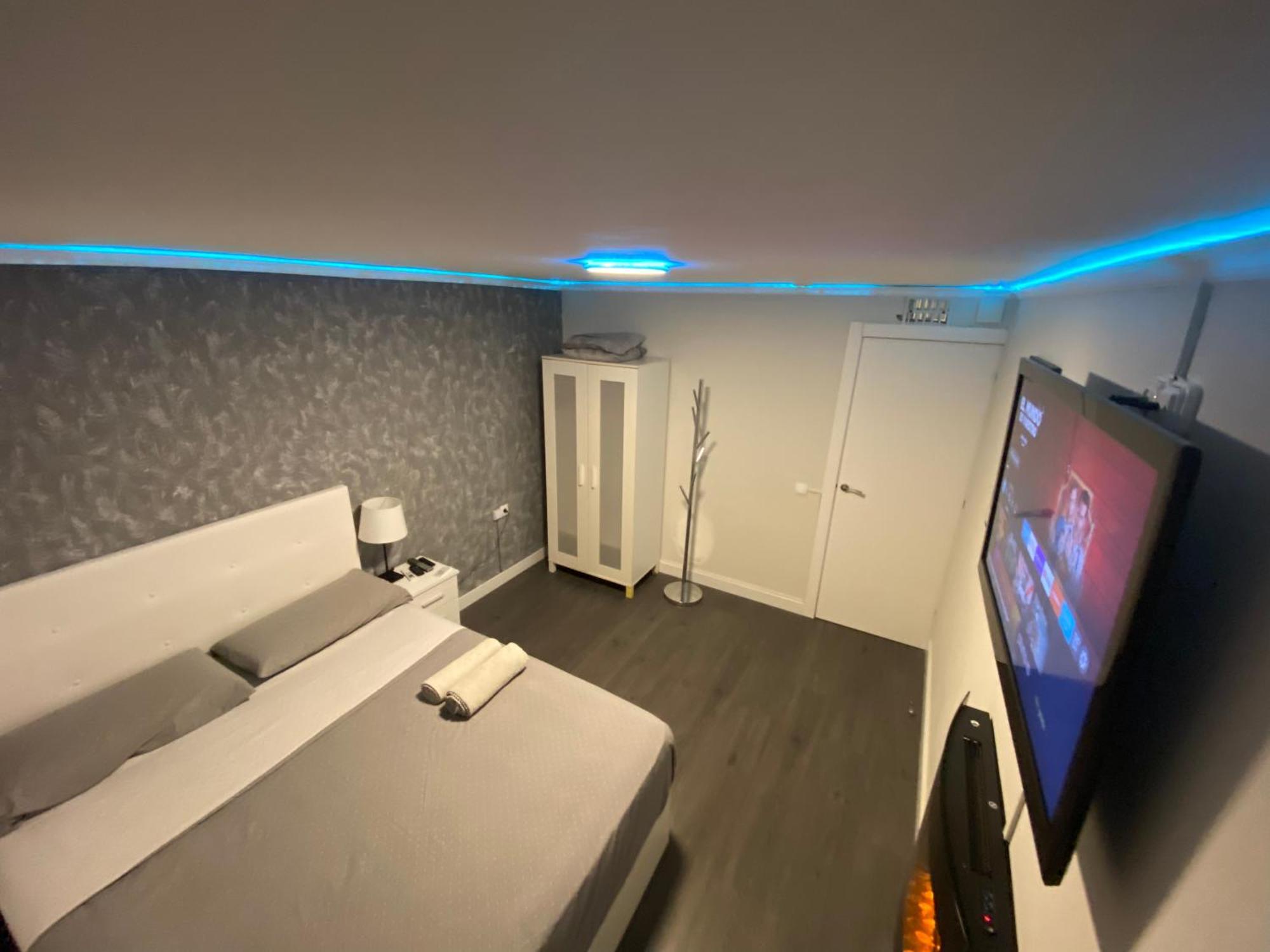 Habitaciones Cerca Del Centro De Barcelona, Barceloneta, Aeropuerto Y Fira L'Hospitalet de Llobregat Kültér fotó